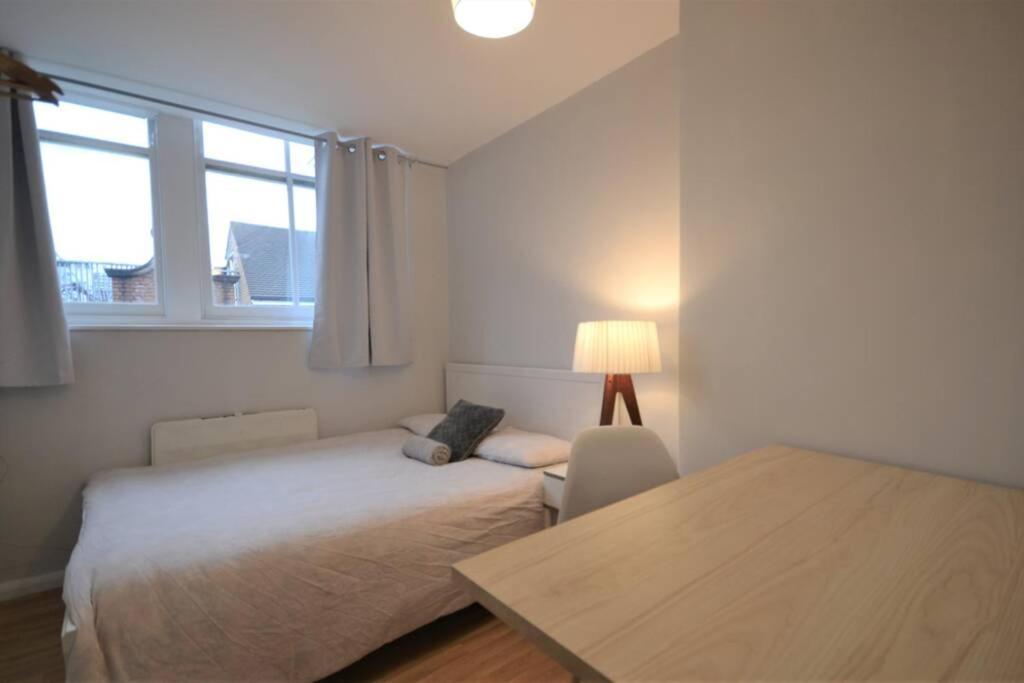 Stylish Budget 4 Bedroom Flat In Brick Lane Лондон Екстер'єр фото